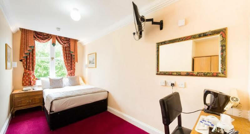 Lord Kensington Hotel London Bagian luar foto